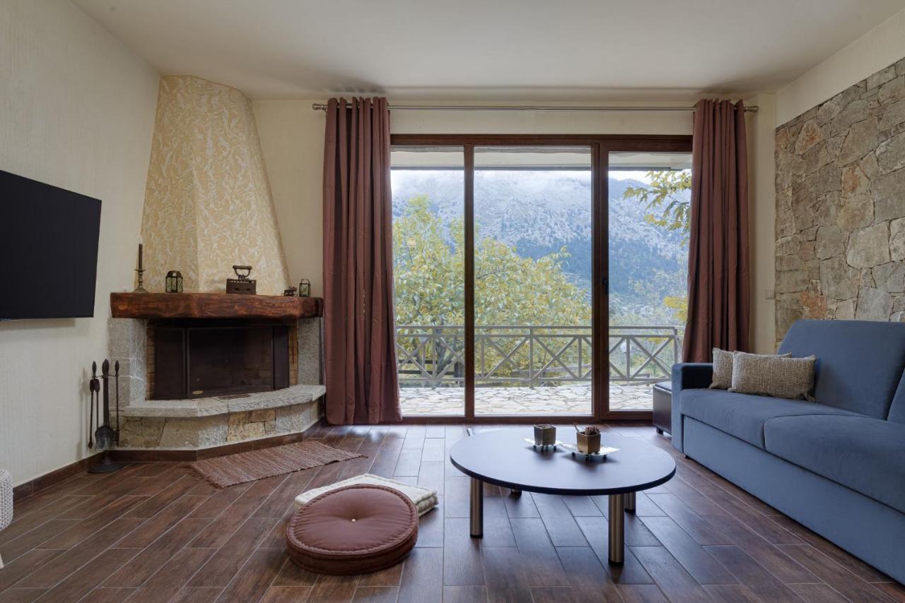 Parnassus Dreamwood Chalet Eptálofos Zewnętrze zdjęcie